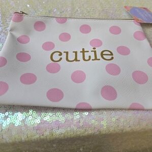 💥5/$10💥 Pink polka dot "Cutie" zipper bag